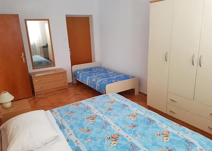 Maki & Suzi Konukevi